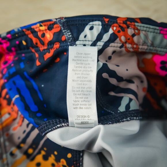 Athleta Size Large L Lava Sonar Print High Waist Pull On Capri Cropped Leggings - Picture 6 of 7